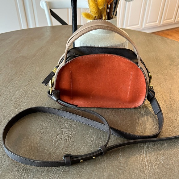 Madewell The Sydney Zip-Top Crossbody Bag in Colorblock - Picture 10 of 11